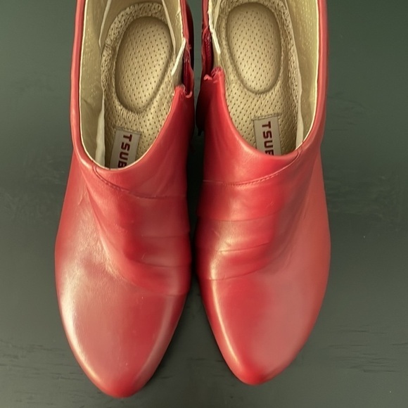 Tsubo Cuscus Pleated Red Leather Ankle booties - Picture 2 of 5